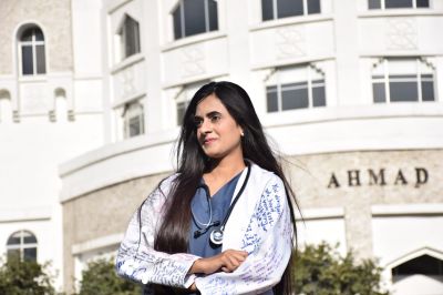 Dr Muneeba Amin